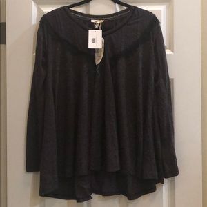 Mystree Blouse size Medium Smoke Free New